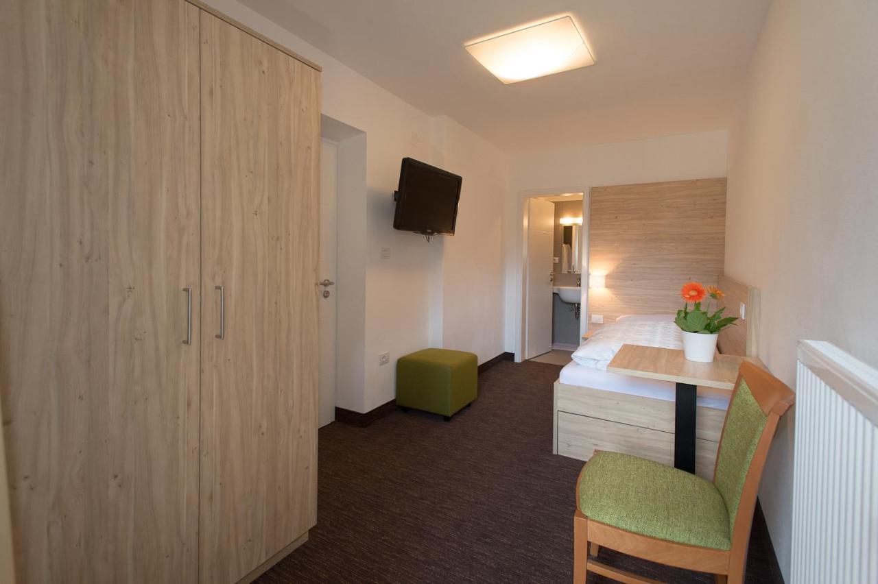 Hotel Stifter Lutago Extérieur photo
