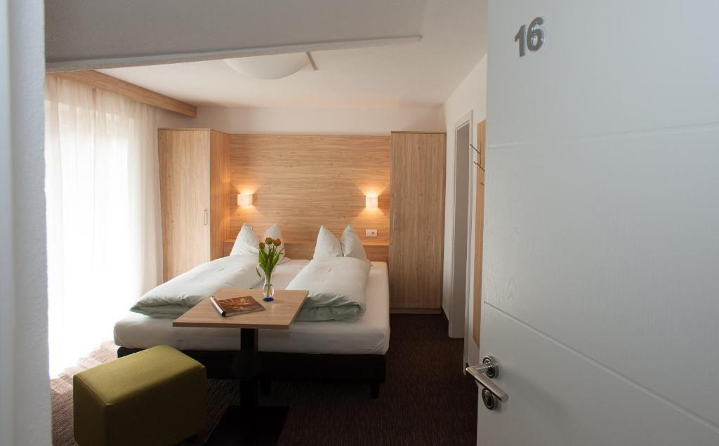 Hotel Stifter Lutago Chambre photo