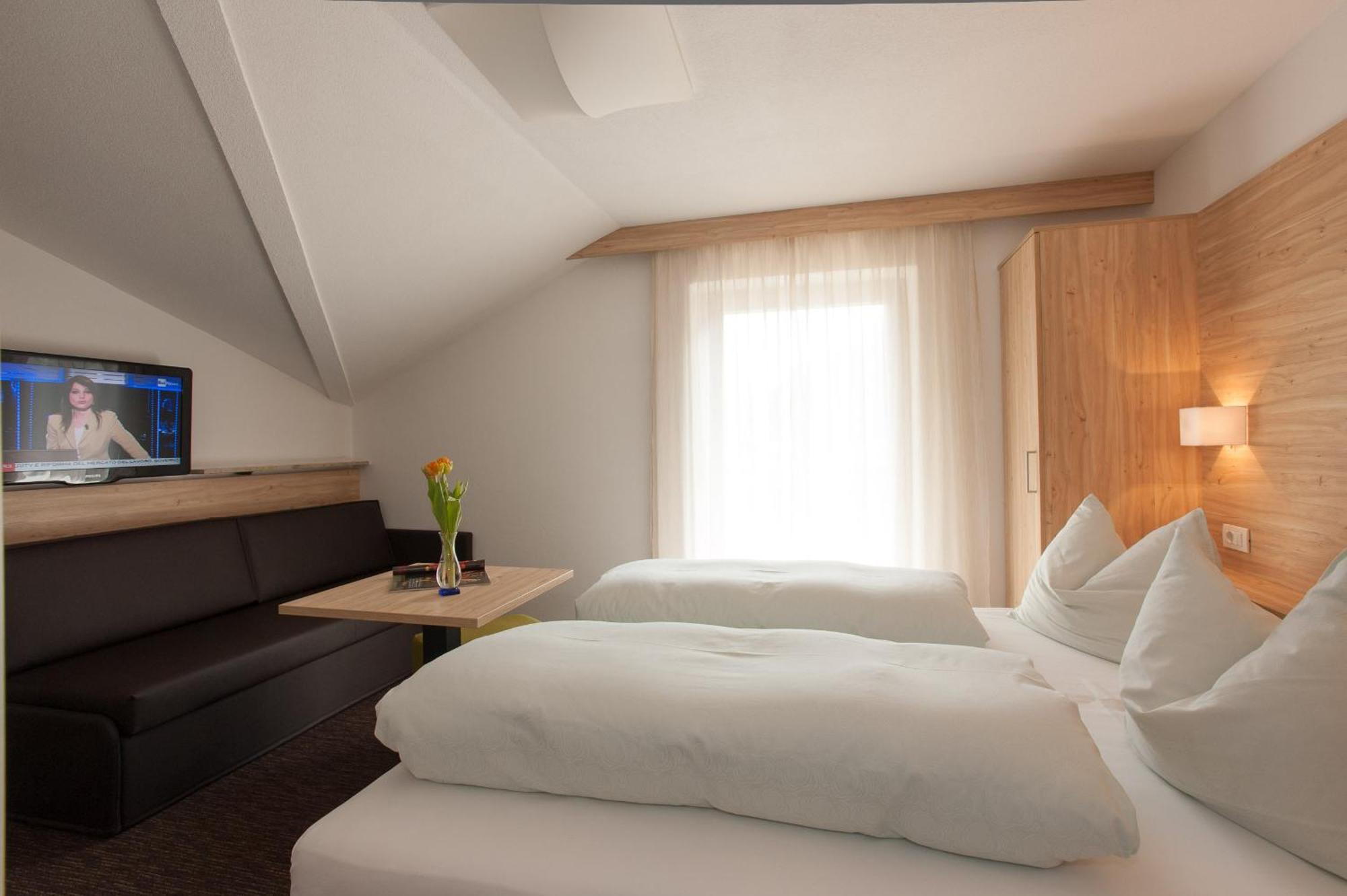 Hotel Stifter Lutago Extérieur photo