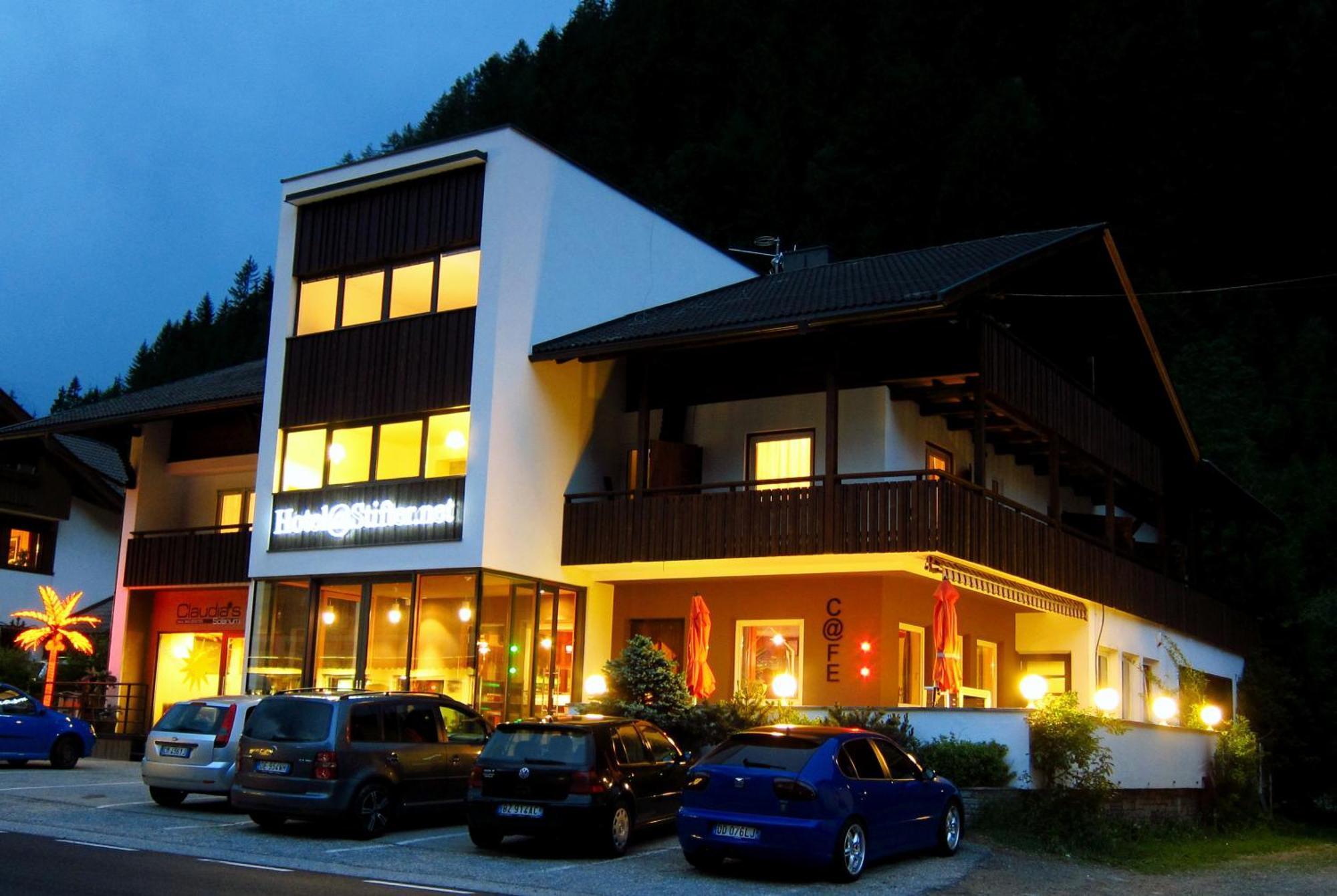 Hotel Stifter Lutago Extérieur photo